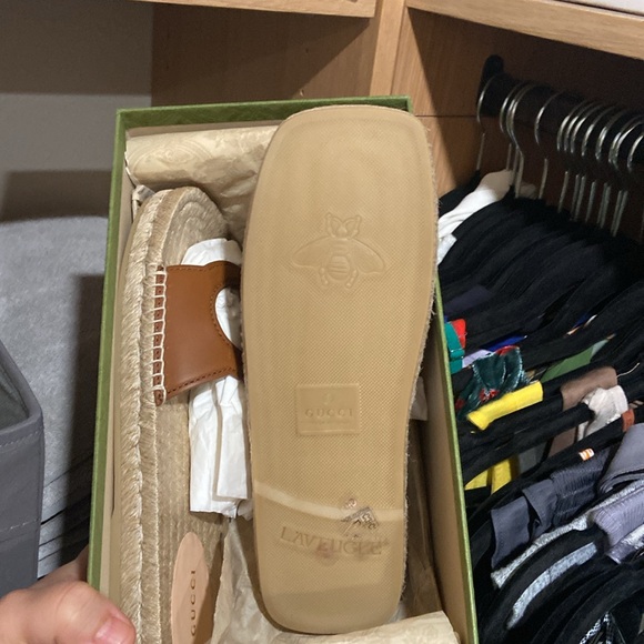 Gucci Interlocking G Cut-Out Slide Sandals - Picture 3 of 6